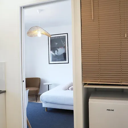 The Happy - Duke Housing *